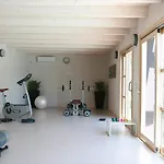 Hotel Th - Free